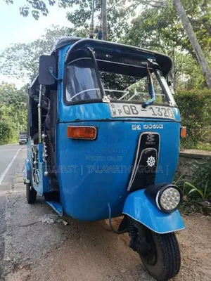 Bajaj RE 2005 Three Wheel (Used)