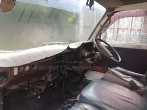 Toyota LH 40B LONG 1982 Van (Used)