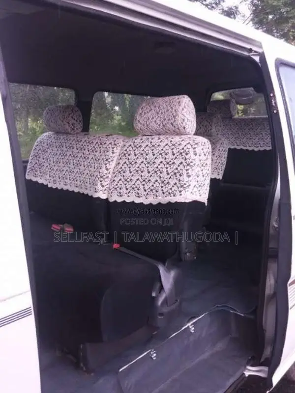 Nissan CARAVAN SHORTVAN 1992 Van (Used)