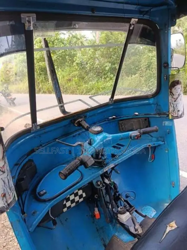 Bajaj RE 2005 Three Wheel (Used)