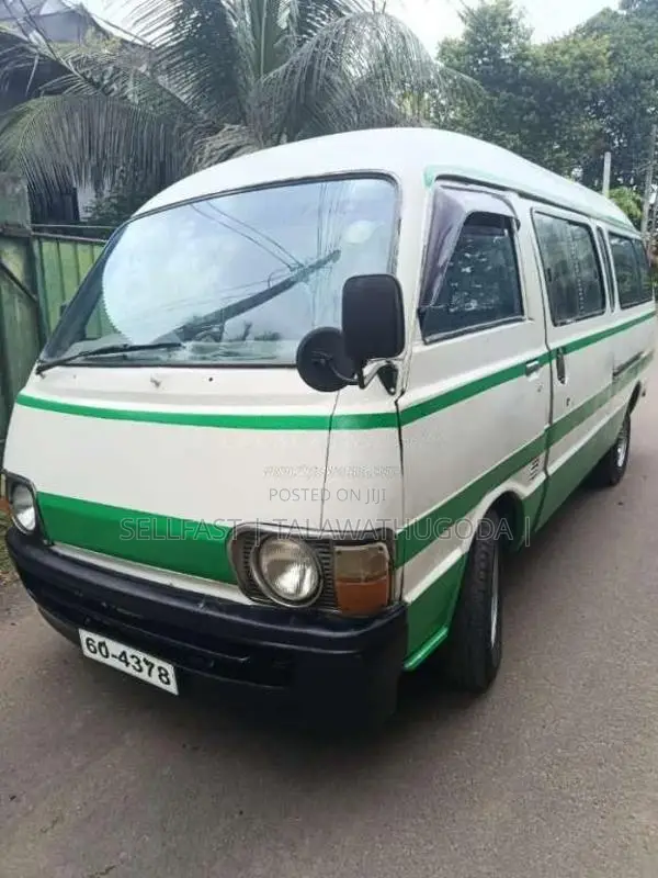 Toyota LH 40B LONG 1982 Van (Used)