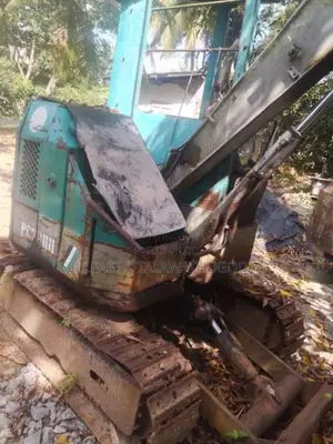 Komatsu 30 2010 Lorry (Used)