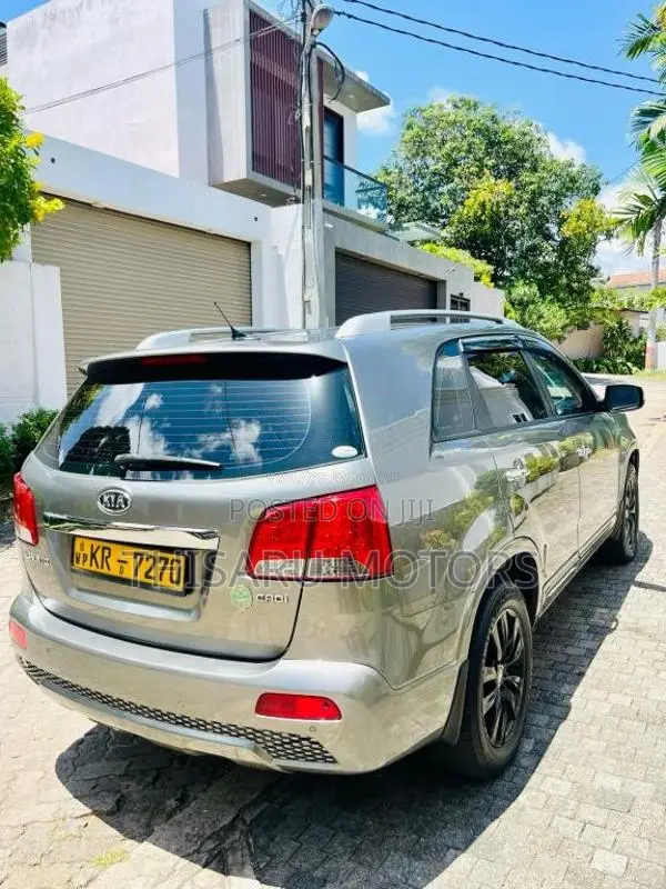 Kia Sorento 1-8 2011 SUV (Used)