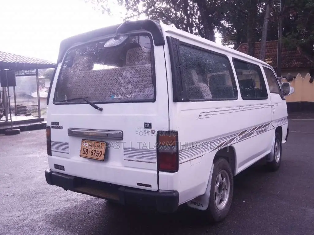 Nissan CARAVAN SHORTVAN 1992 Van (Used)
