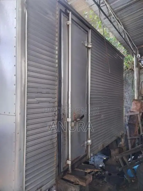 Lorry Body (10 1/2)