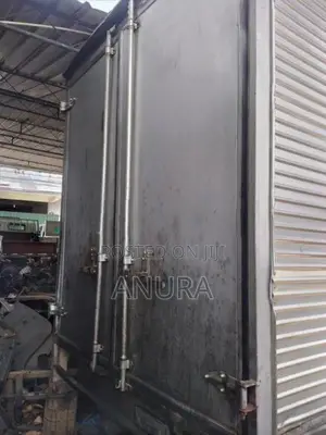 Lorry Body (10 1/2)