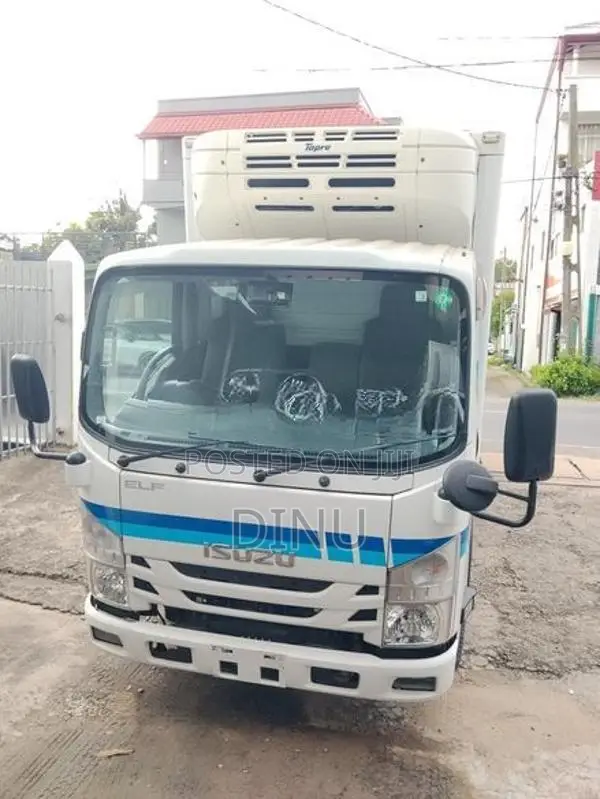 Isuzu Elf 2016