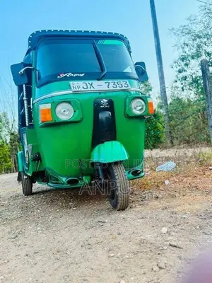 Bajaj RE Three Wheeler 2005