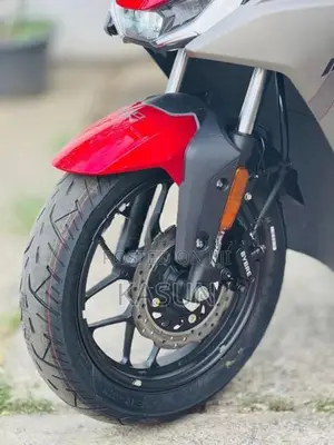 Hero XOOM 125R 2026