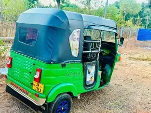 Bajaj RE Three Wheeler 2005