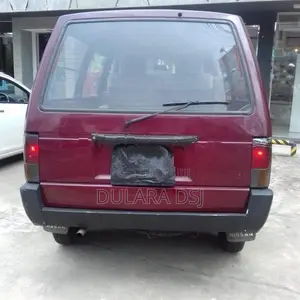 Nissan Vanette 1988