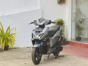 Hero XOOM 125R 2026