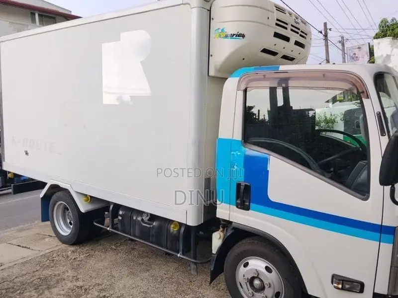 Isuzu Elf 2016