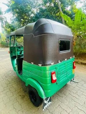 Bajaj RE 2 stork 2003
