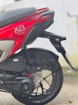 Hero XOOM 125R 2026