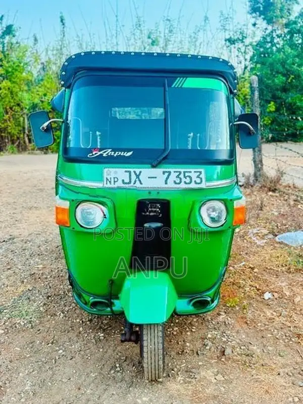 Bajaj RE Three Wheeler 2005