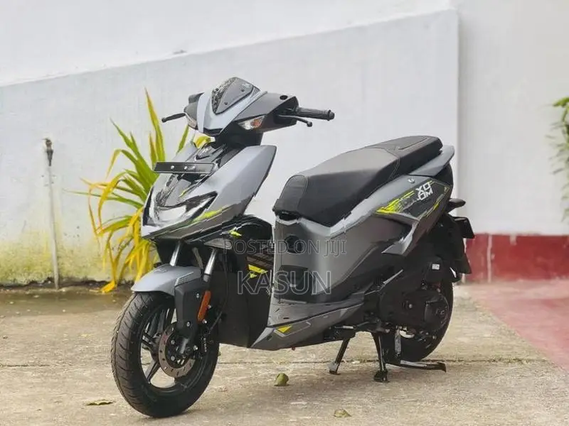 Hero XOOM 125R 2026