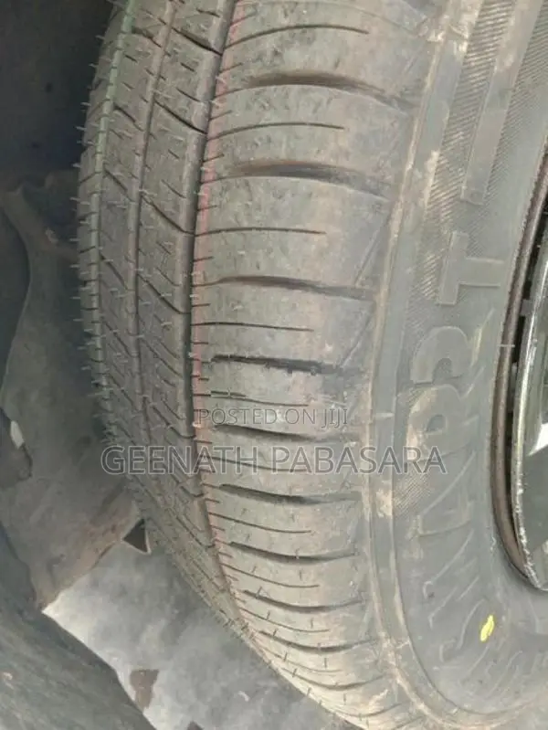 Nissan Sunny Ex saloon 1992