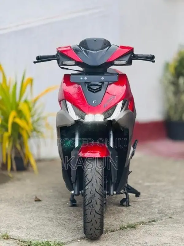 Hero XOOM 125R 2026