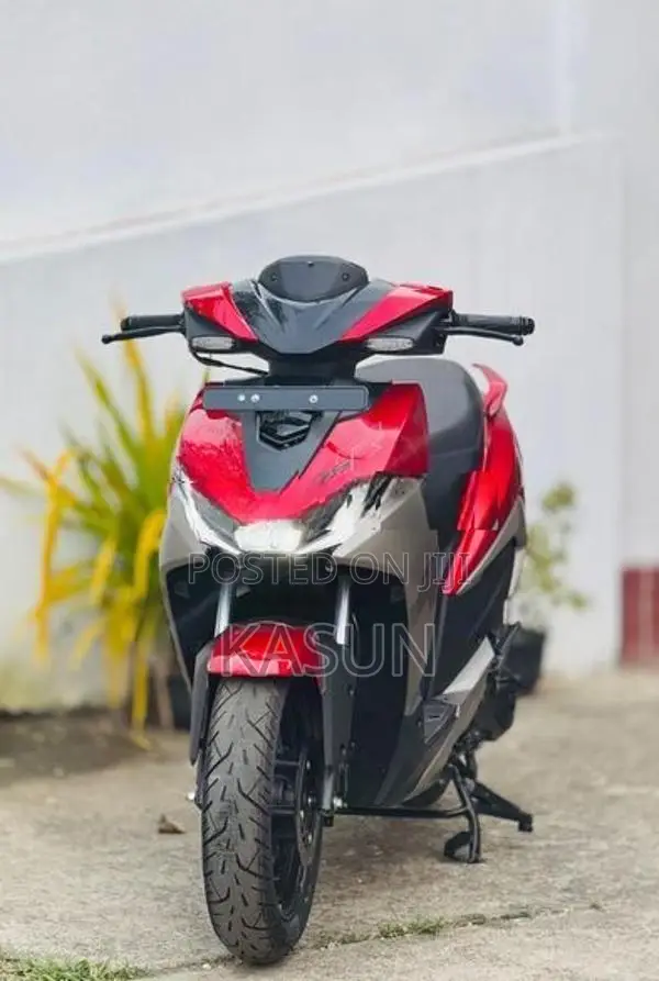 Hero XOOM 125R 2026