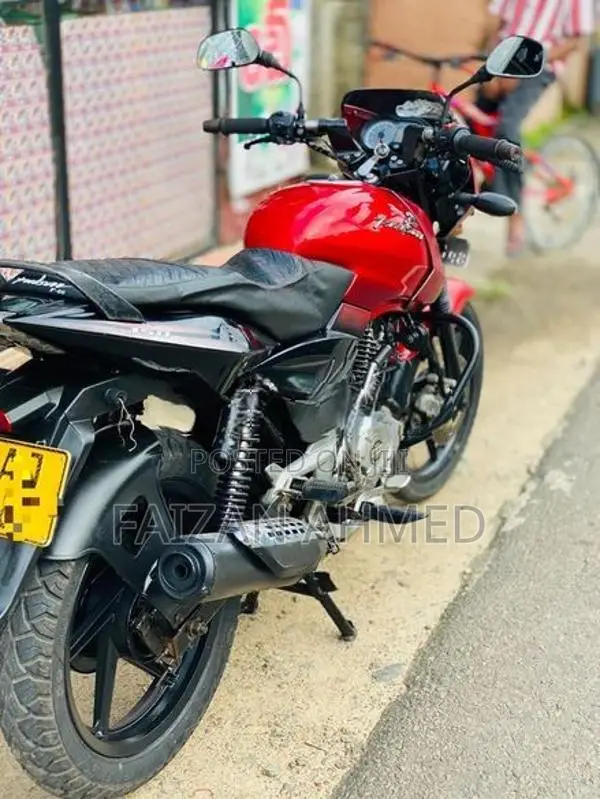 Bajaj Pulsar 150 2013