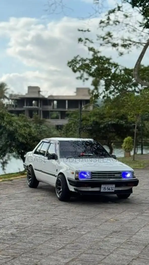 Nissan Sunny HB11 1985