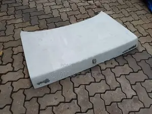 Toyota Mark 2 Cressida x80 dicky door