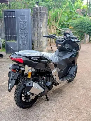 Honda ADV 160 2025