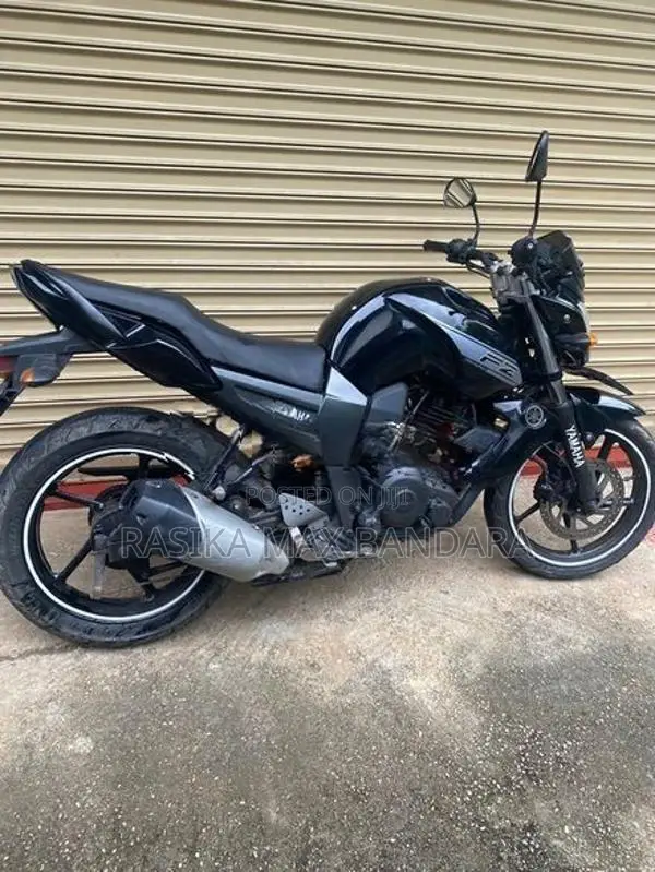 Yamaha FZS V1 2012