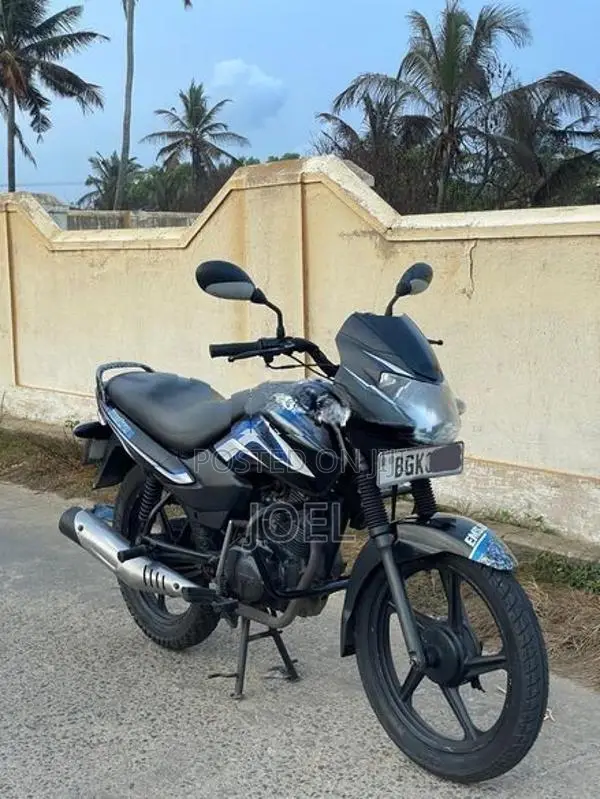 TVS Metro 2017