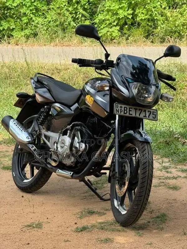 Bajaj Pulsar 150 2017