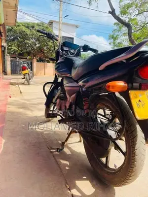 Bajaj Platina 100 2013