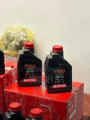 Motul 7100 Fully Synthetic