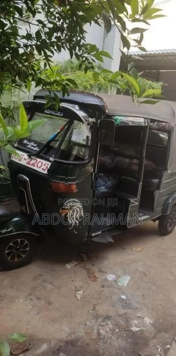 Bajaj RE 1995