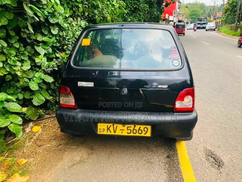 Maruti Suzuki 800 2012