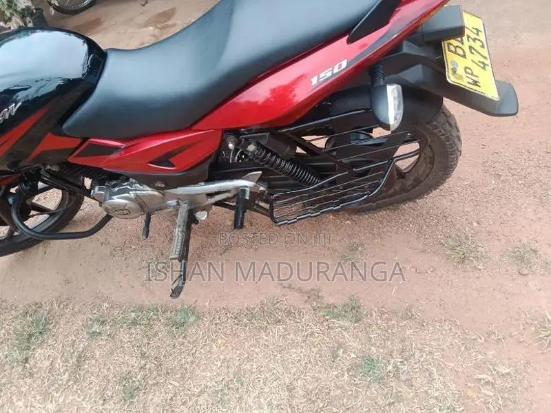 Bajaj Pulsar 150 2015
