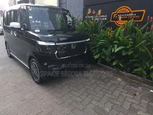 Honda N-Box CUSTOM TURBO 2025