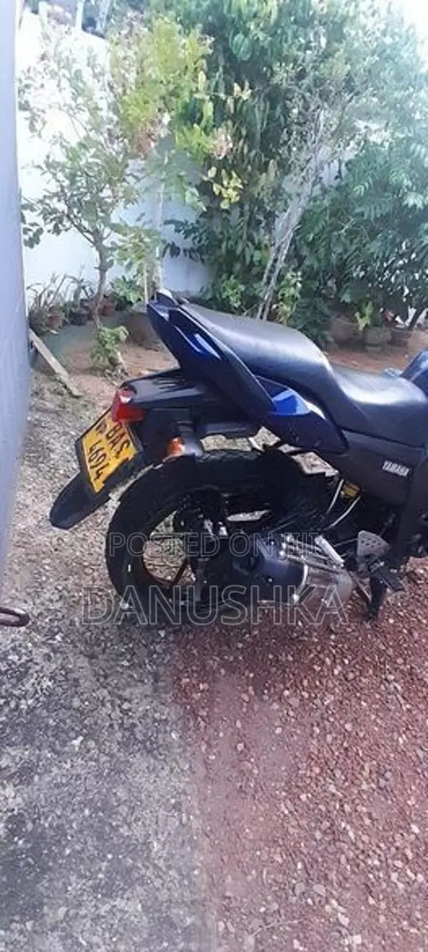 Yamaha FZS V1 2014