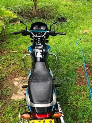 Bajaj Discover 125 2006