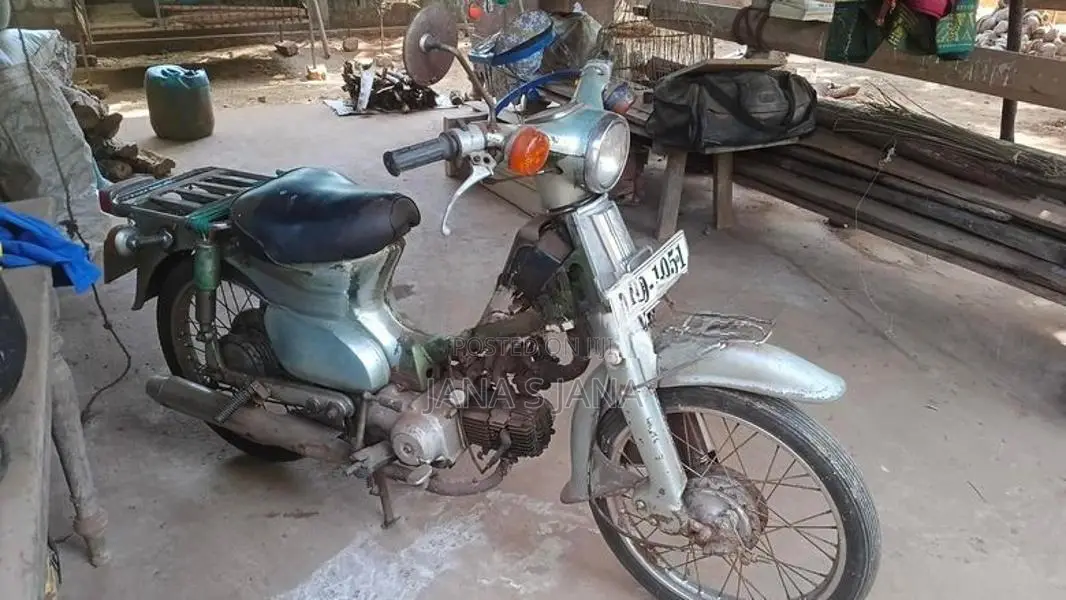 Honda Super Club 90 1989