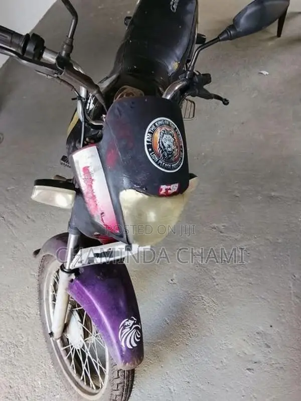 TVS Centra 2005