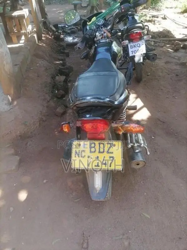 Bajaj Platina 100 ES 2016
