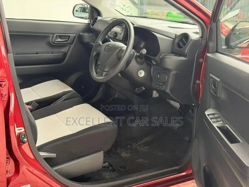 Daihatsu Mira ES SA3 2025