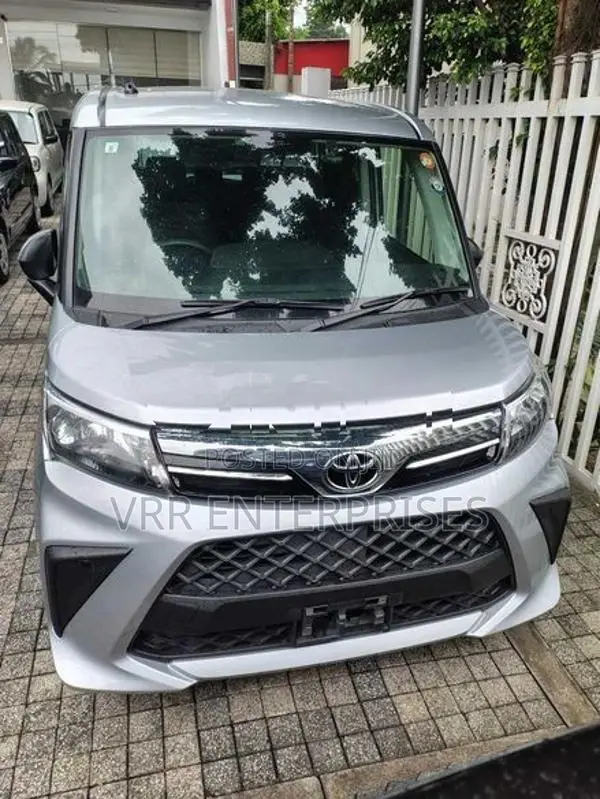 Toyota Roomy 2023