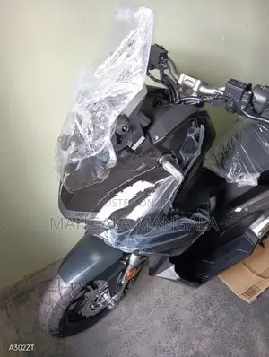 Honda ADV 160 2025