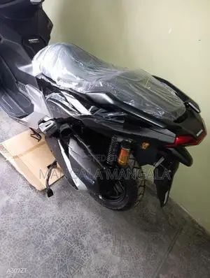 Honda ADV 160 2025
