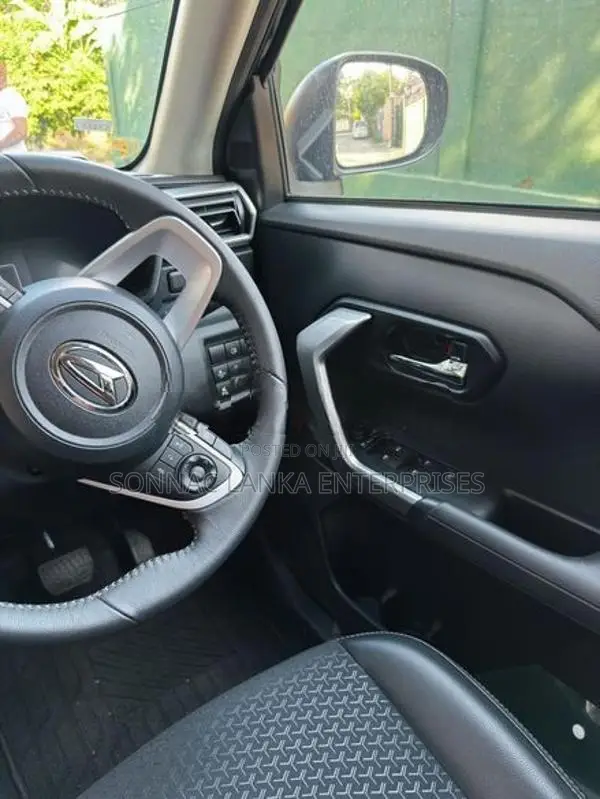 Daihatsu Rocky 2025