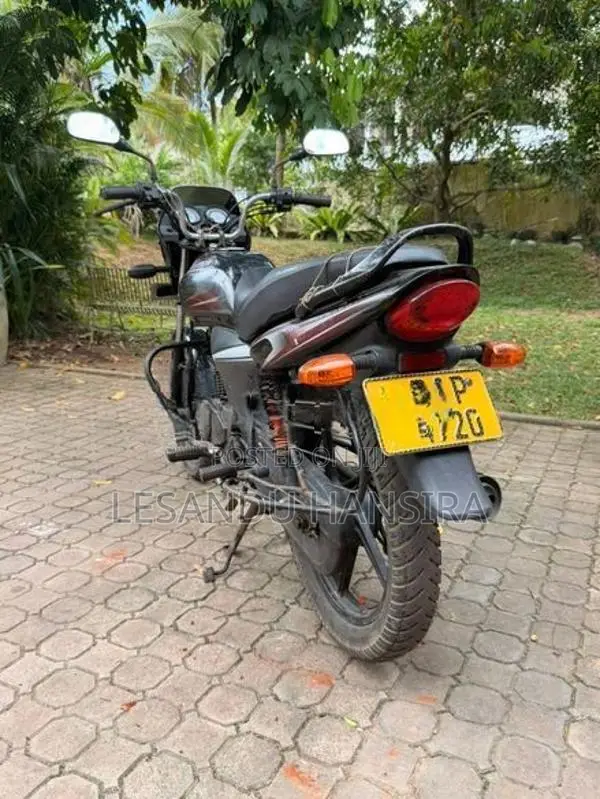 Bajaj Platina 100 2013