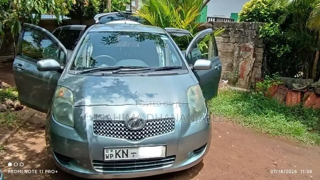 Toyota Vitz 2007