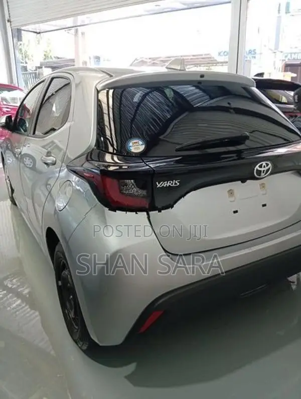 Toyota Yaris X Limited 2023